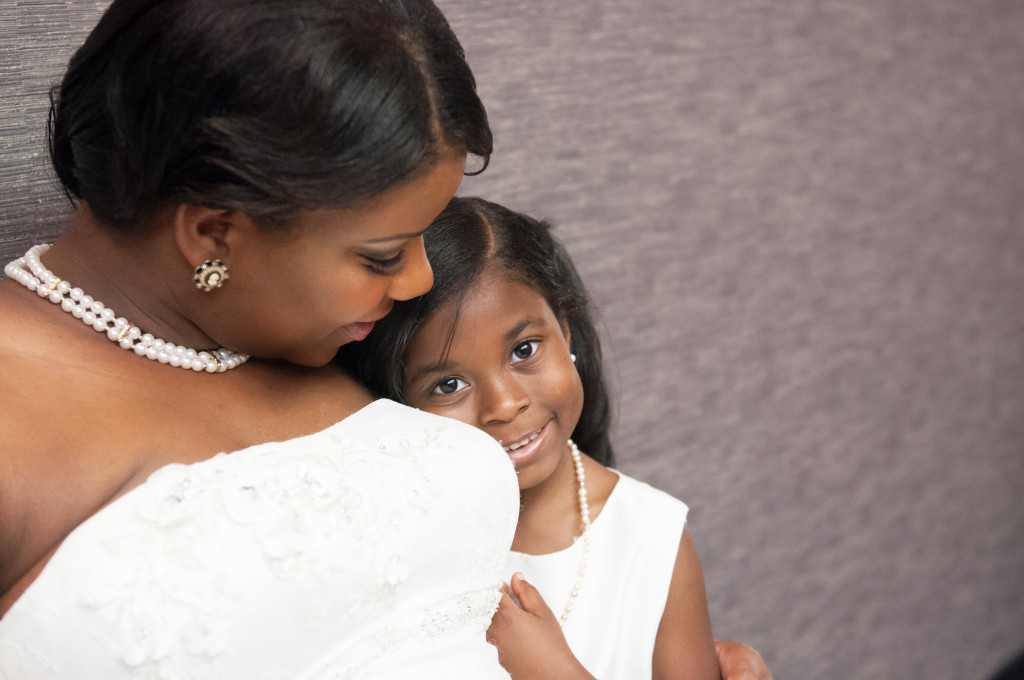 bride and flower girl
